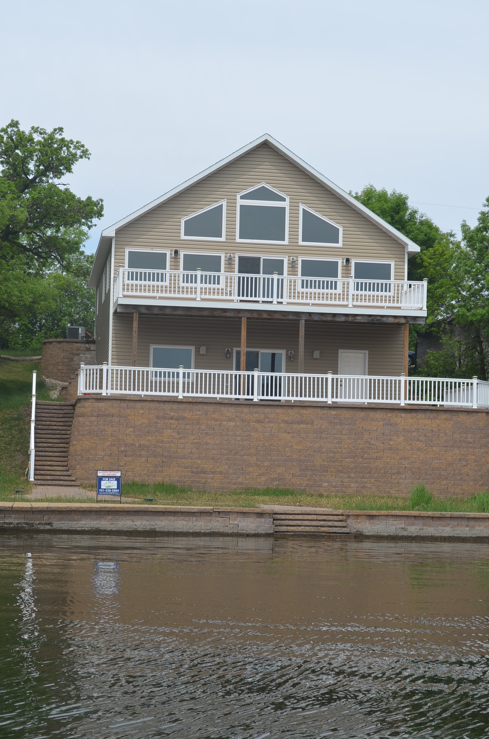 Lake For Sale,5 Bedrooms,3 Bathrooms,Price 1,1145 Bottineau County